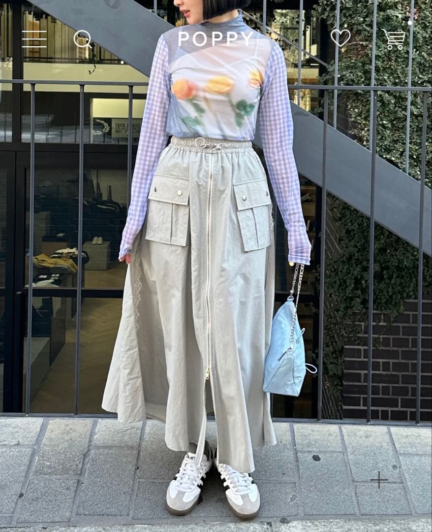 長袖　シースルートップス花柄　ブルー