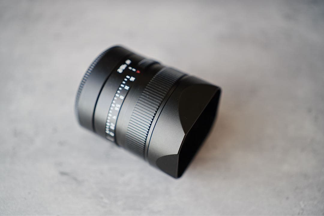 TTArtisan AF 40mm f2 (Eマウント、フルサイズ)+角形フード