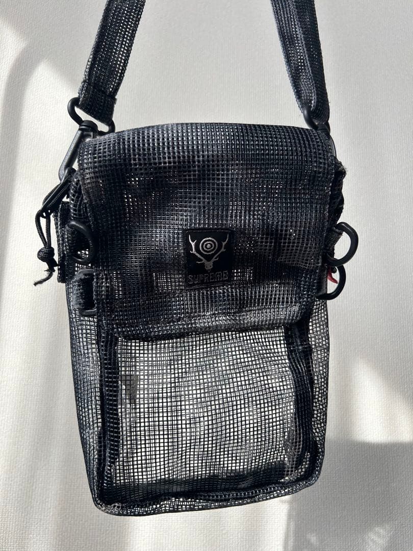 t*i様 south2west8×supreme サコッシュ