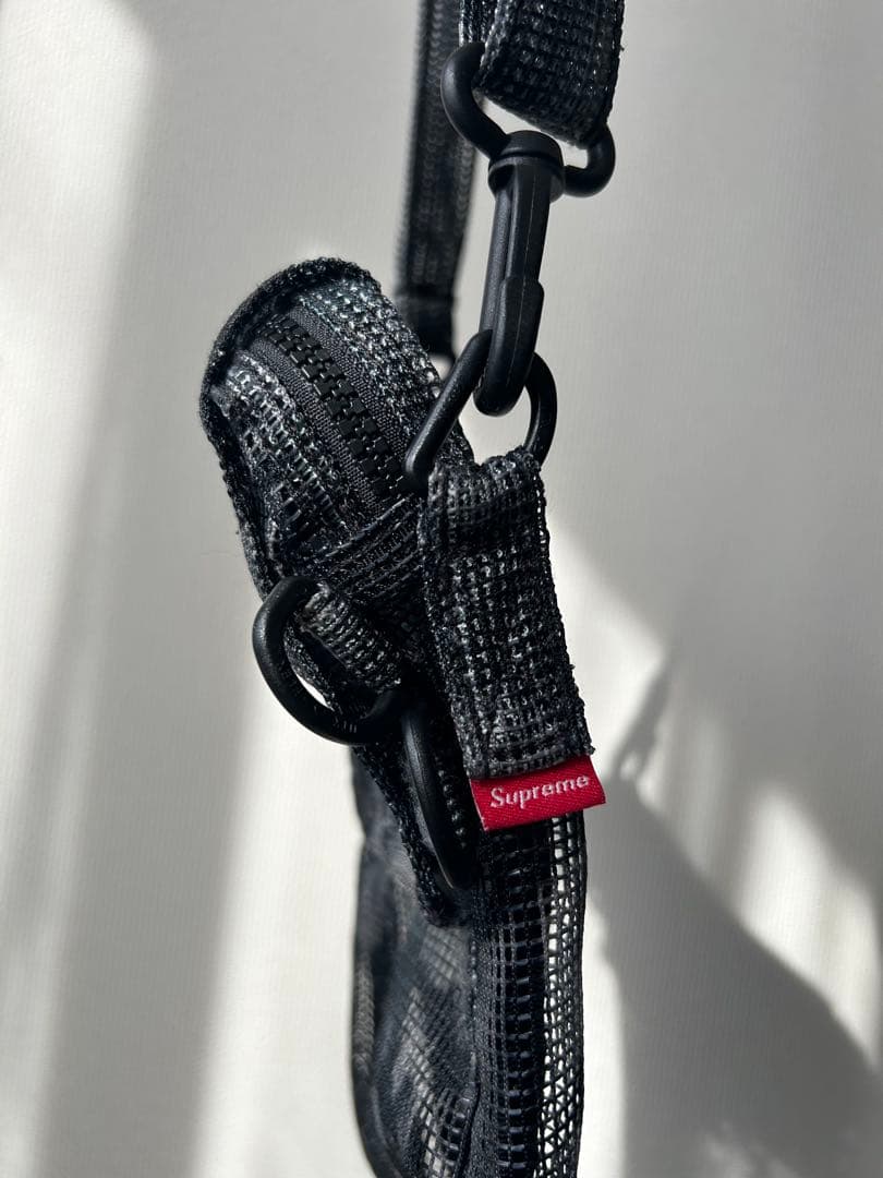 t*i様 south2west8×supreme サコッシュ