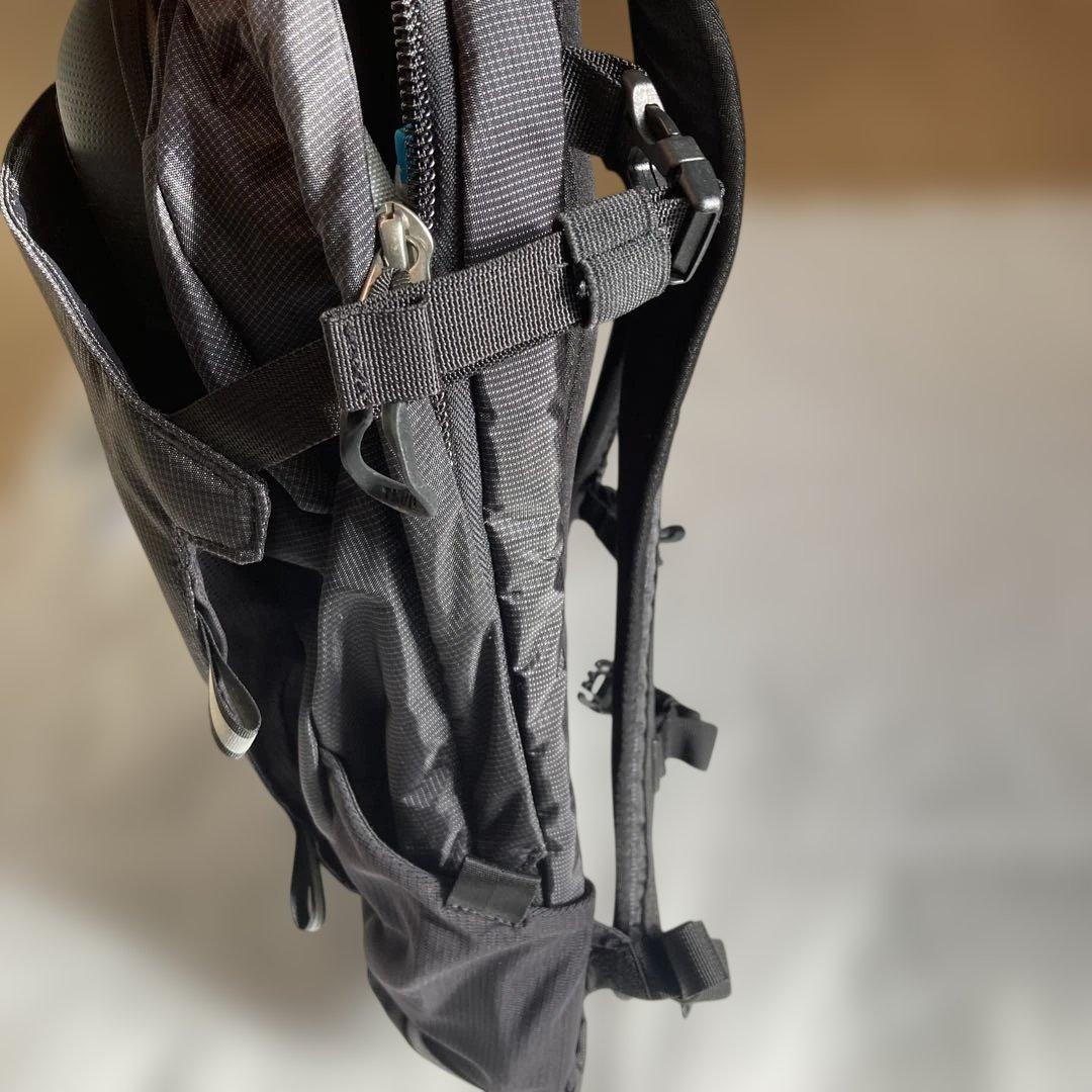 最終値下げです⭐️美品・未使用⭐️THULE バックパック[sweden]21L