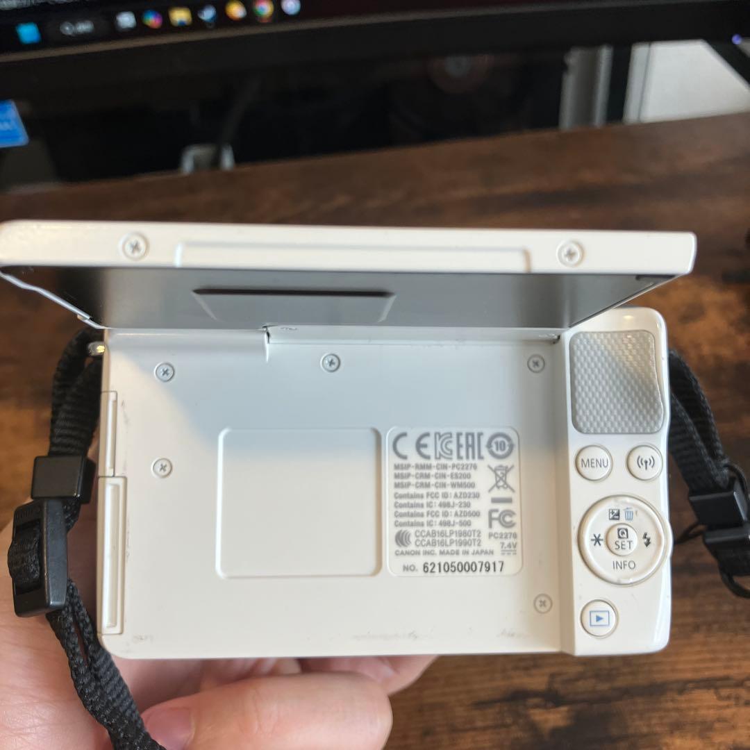 Canon EOS M100 ミラーレスカメラ