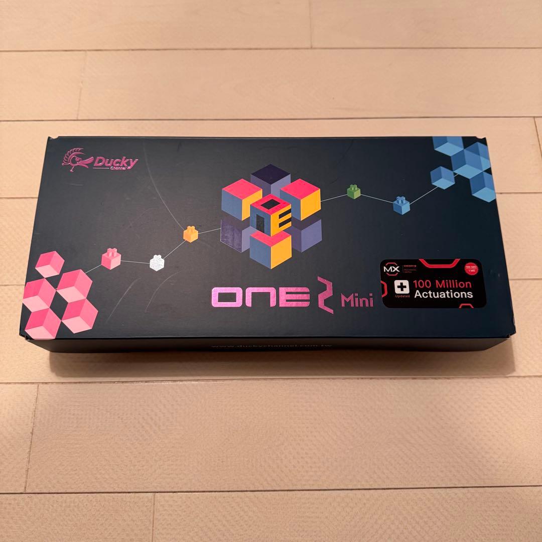 Ducky One 2 mini 赤軸 (キーキャップ付き)