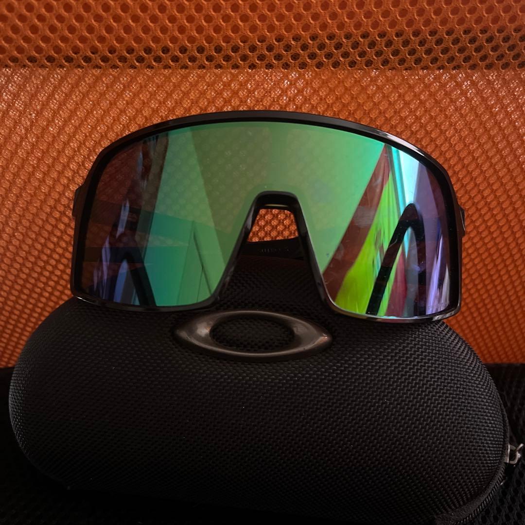 Oakleyスポーツサングラスsutro シリーズ