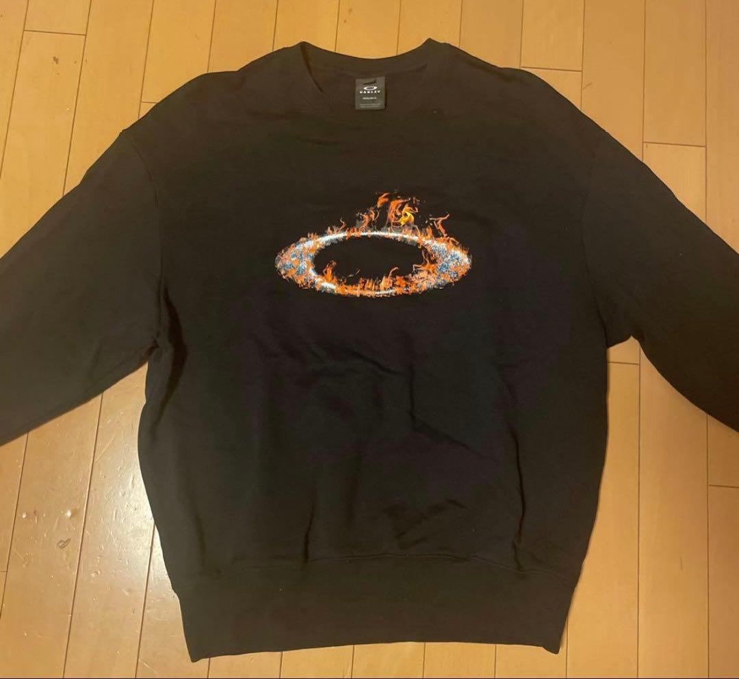 oakley スウェット　フレイム　ロゴ　Mサイズ