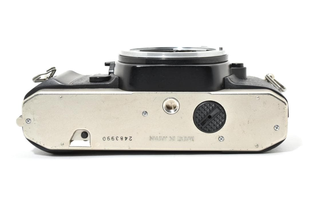 美品　NIKON ニコン FM10 フィルムカメラ　モルト新品交換済 M289