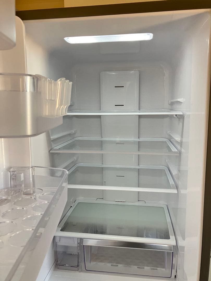 送料・設置込み！HITACHI 冷蔵庫 左開き 2、3人暮らし シルバー モダン