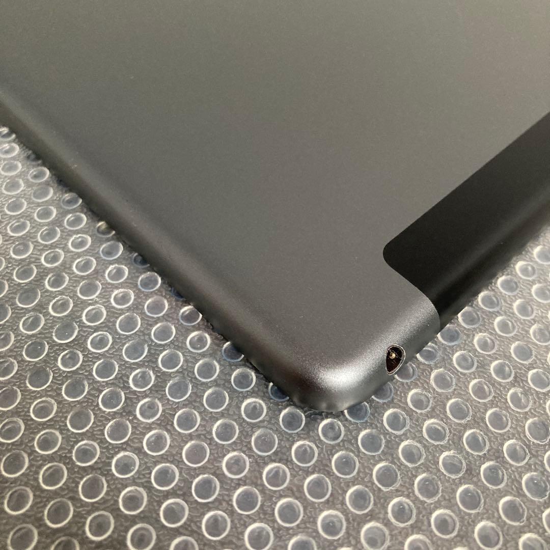 3633【早い者勝ち】iPad8 第8世代 32GB SIMフリー☆
