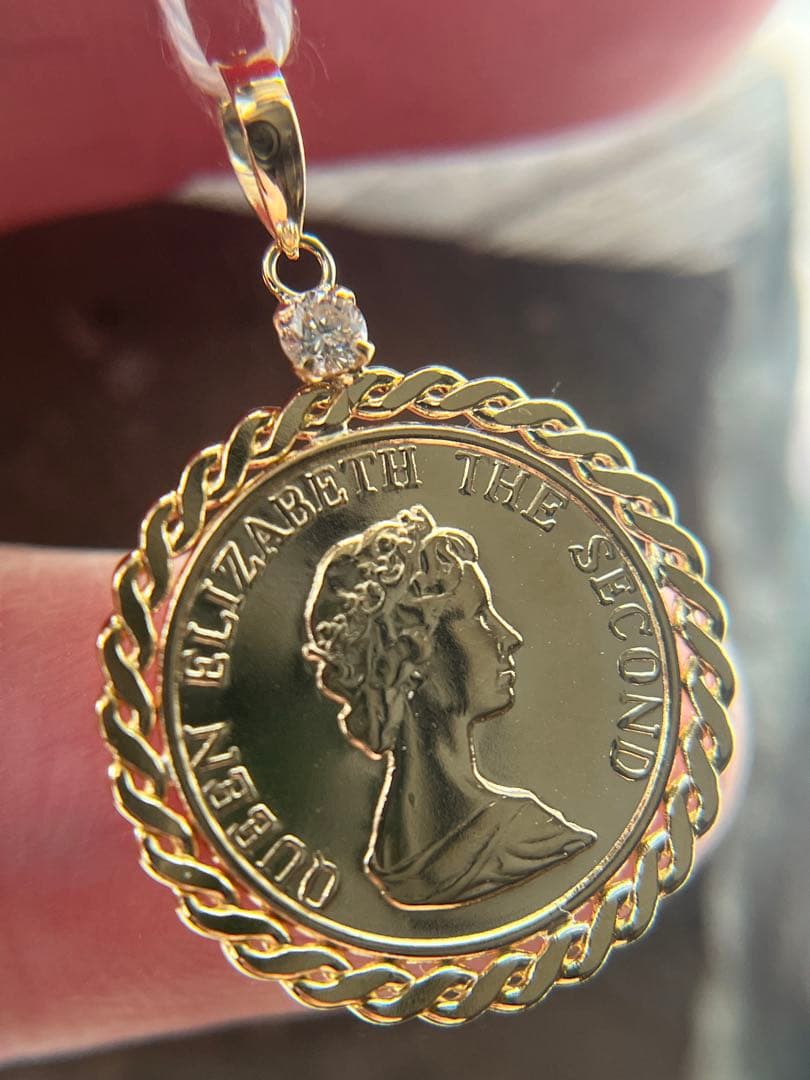 新品K18YGデザインダイヤモンドペンダント