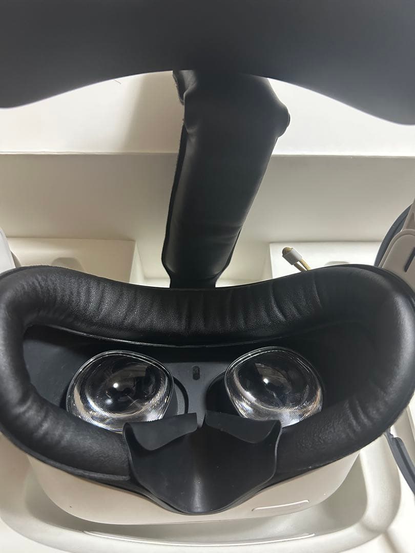 スマホアクセサリー  QUEST 2 64GB