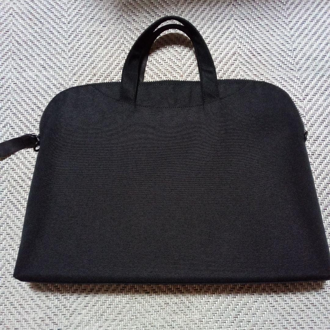 マリー・クワント　ブラック PCバッグ 小花柄赤裏地