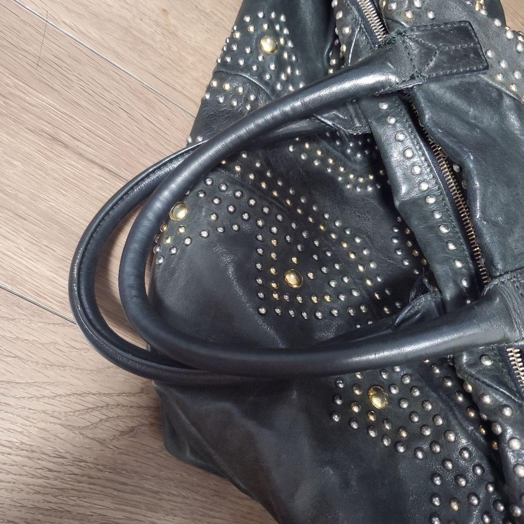 イヴ・サンローラン　スタッズバッグ　SAINT LAURENT