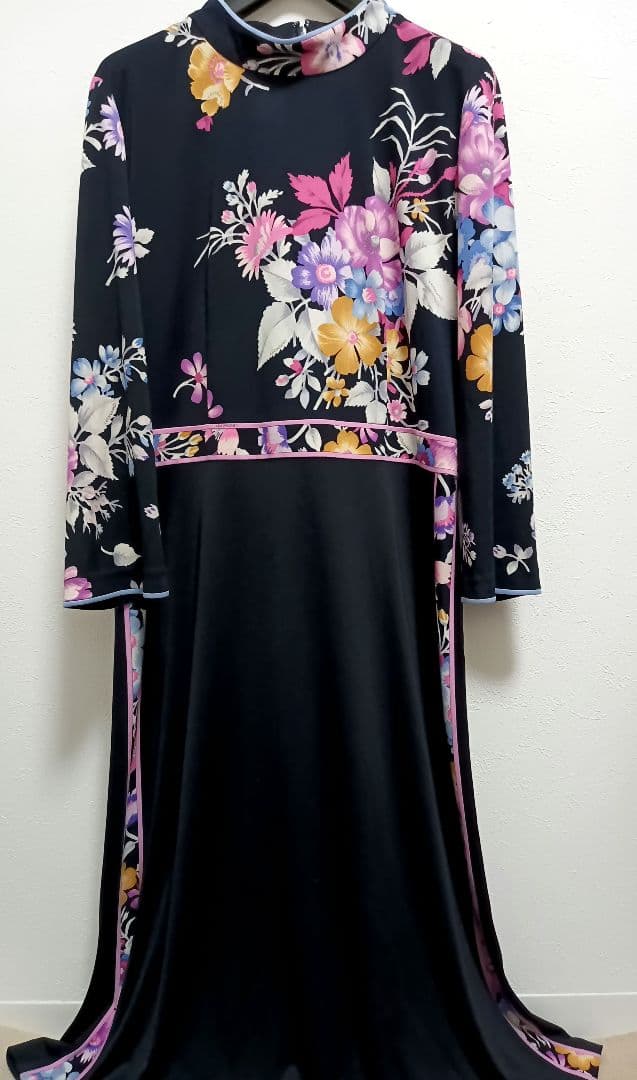 極美品　レオナール　ワンピース　40