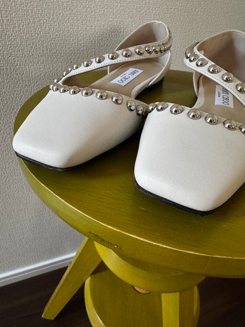 JIMMY CHOO ホワイトフラットシューズ
