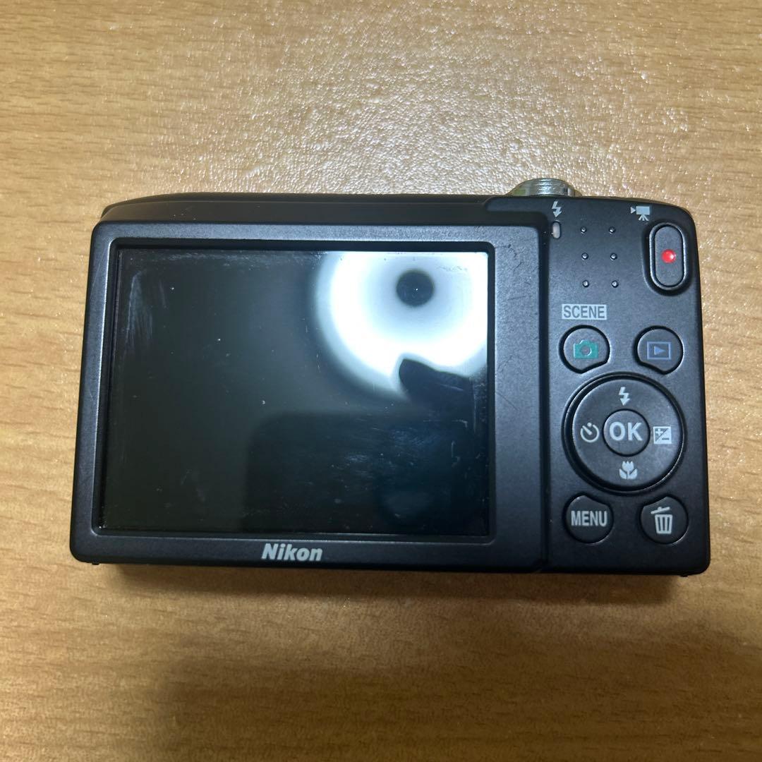 Nikon Coolpix A100 【デジタルカメラ】