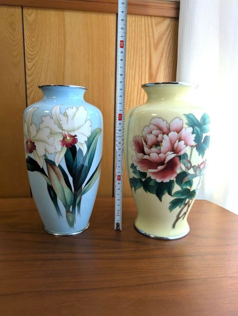 安藤七宝店　カトレア柄花瓶＋牡丹柄花瓶　セット