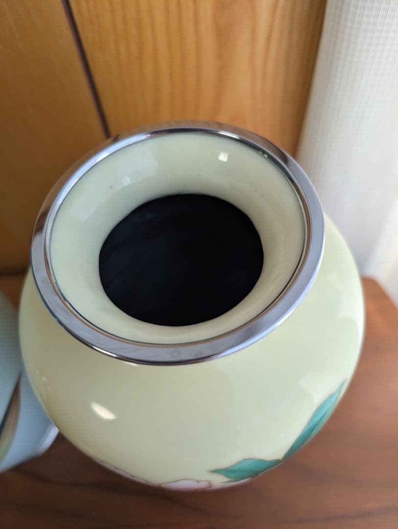 安藤七宝店　カトレア柄花瓶＋牡丹柄花瓶　セット