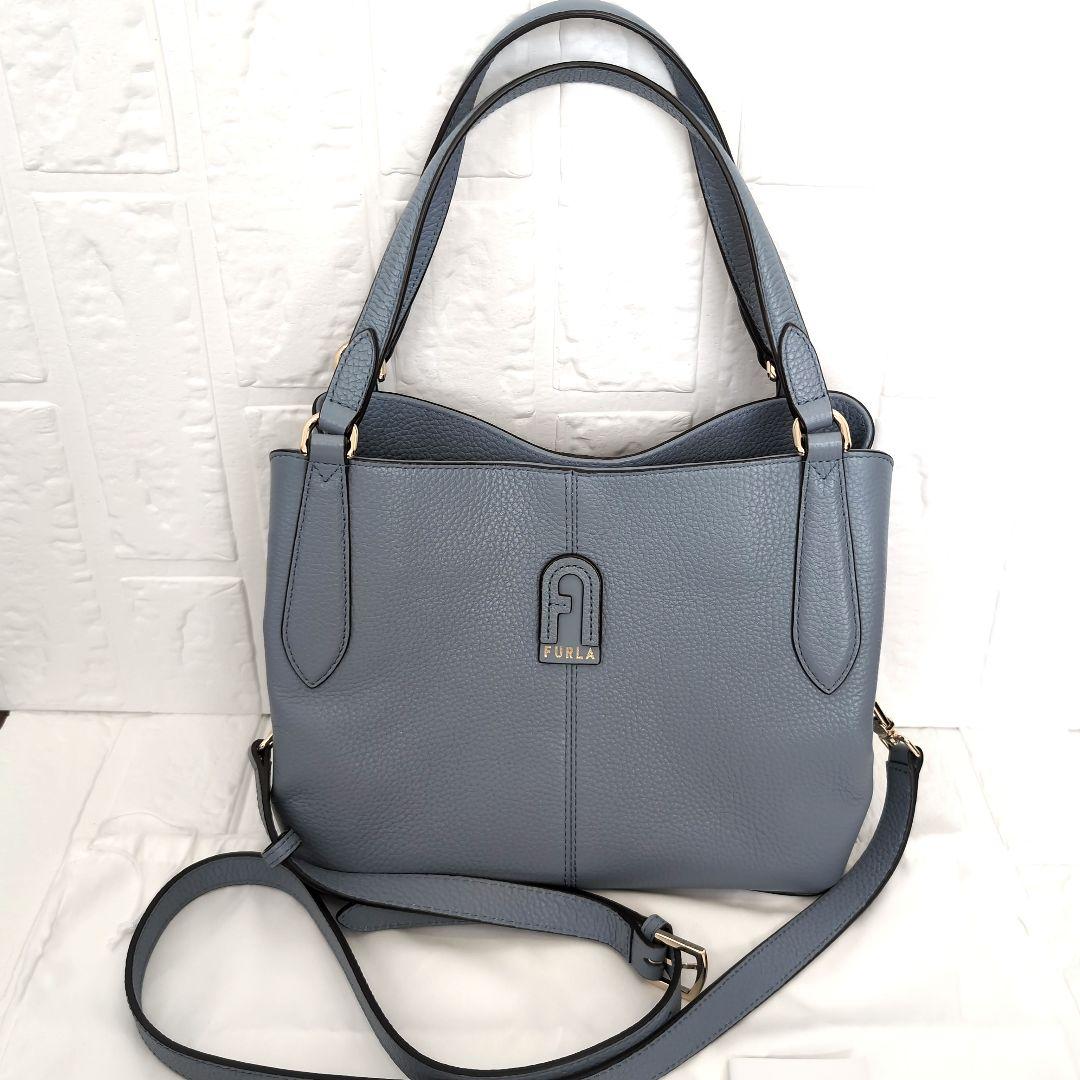 ✨極美品 FURLA フルラ ダフネ ショルダー2wayバッグ アーチロゴ