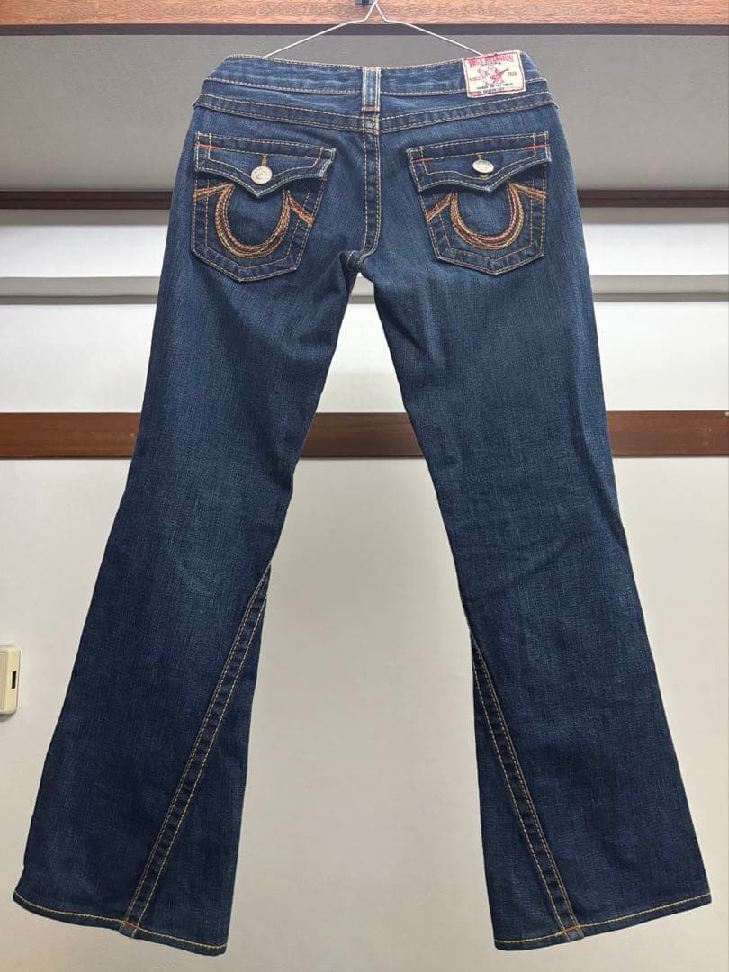 True Religion フレアパンツ