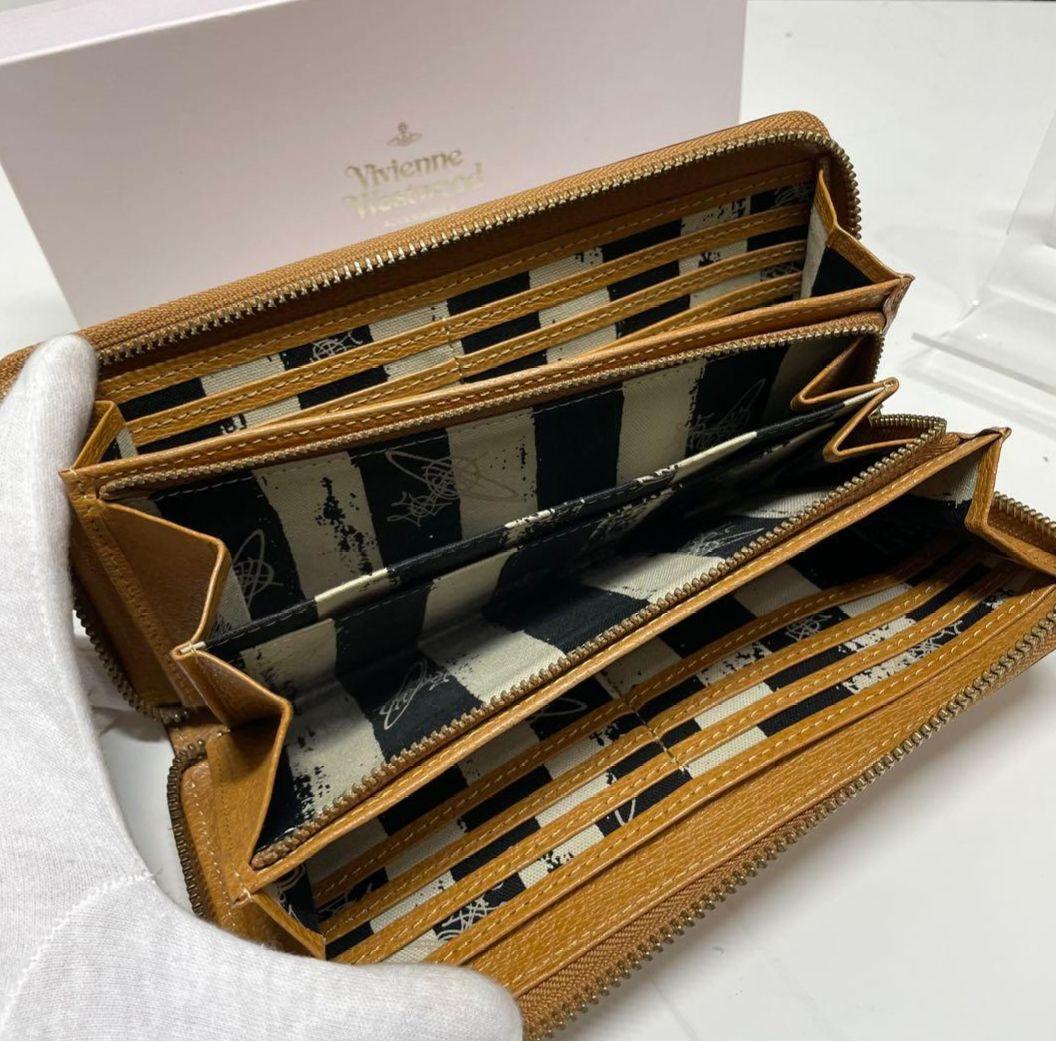 Vivienne Westwood ベージュ 長財布