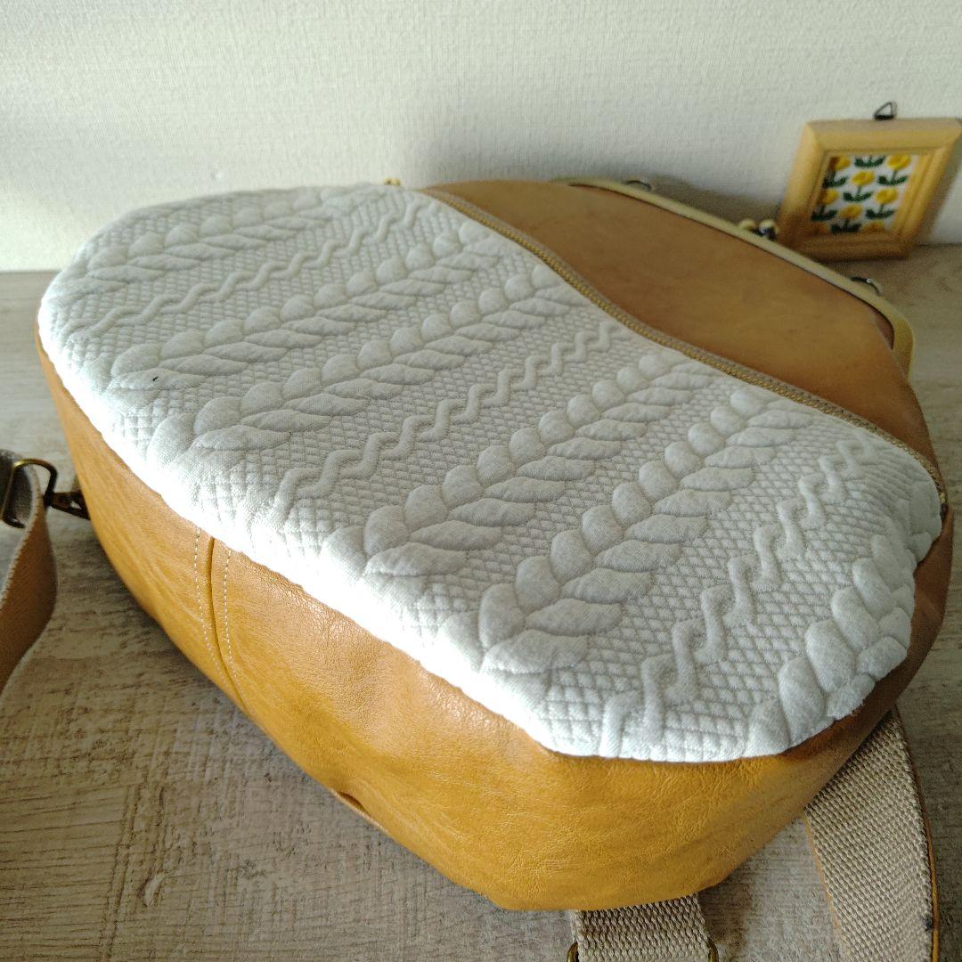 【ゴンちゃん様】がま口ボディバッグ　アランニット　ハンドメイド