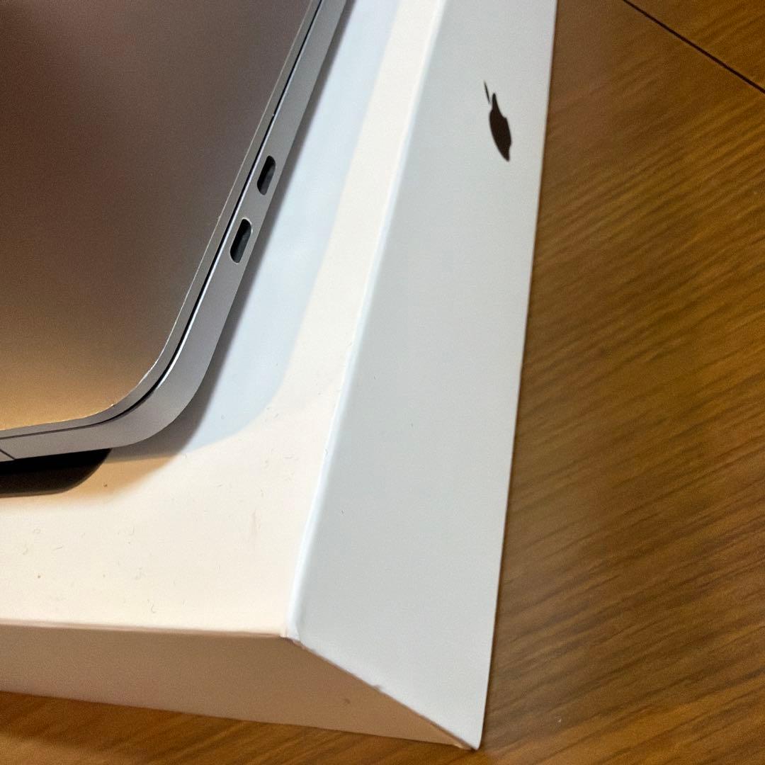 MacBook Pro M1 13inch 16GB 2TB バッテリー87%