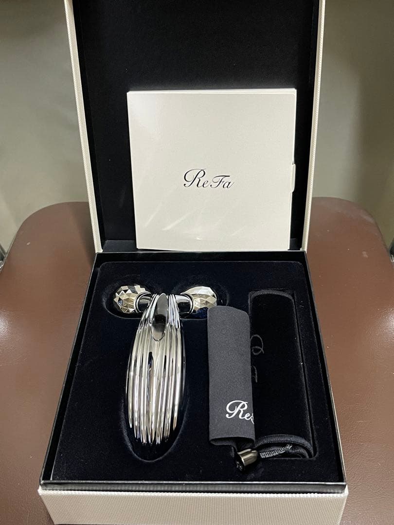 ReFa CARAT RAY 美顔ローラー②