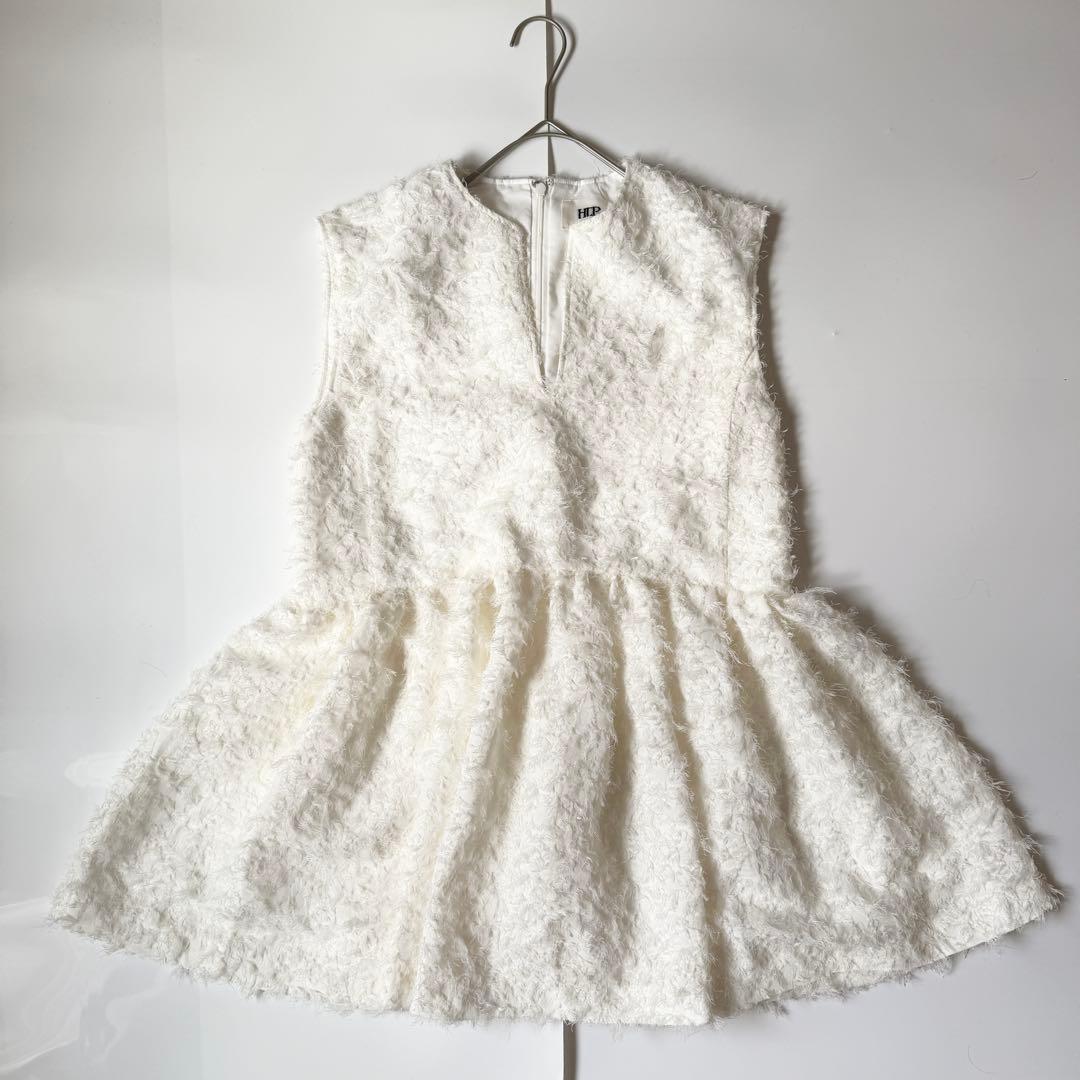 HER. カットジャカードペプラムブラウス Oggi オフホワイト　ハードット