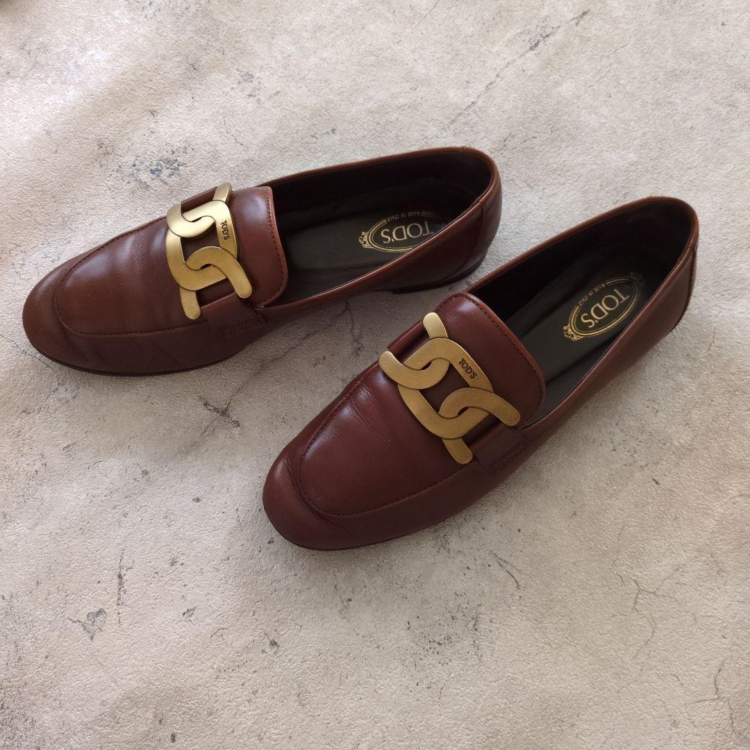 TOD'S ケイト レザー ローファー