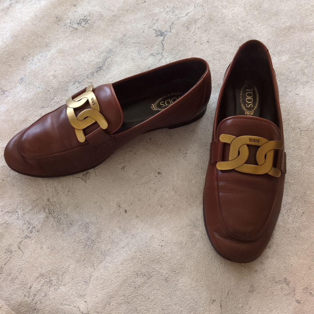 TOD'S ケイト レザー ローファー