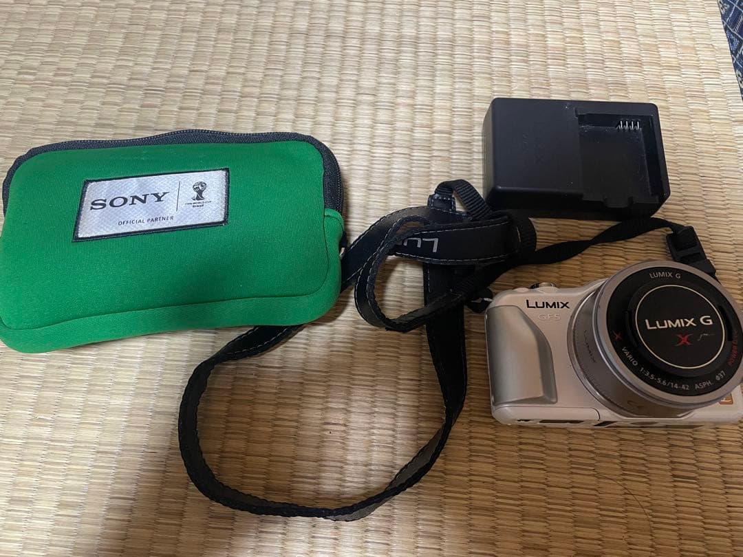 Panasonic LUMIX DMC-GF5 パナソニック 14-42mm