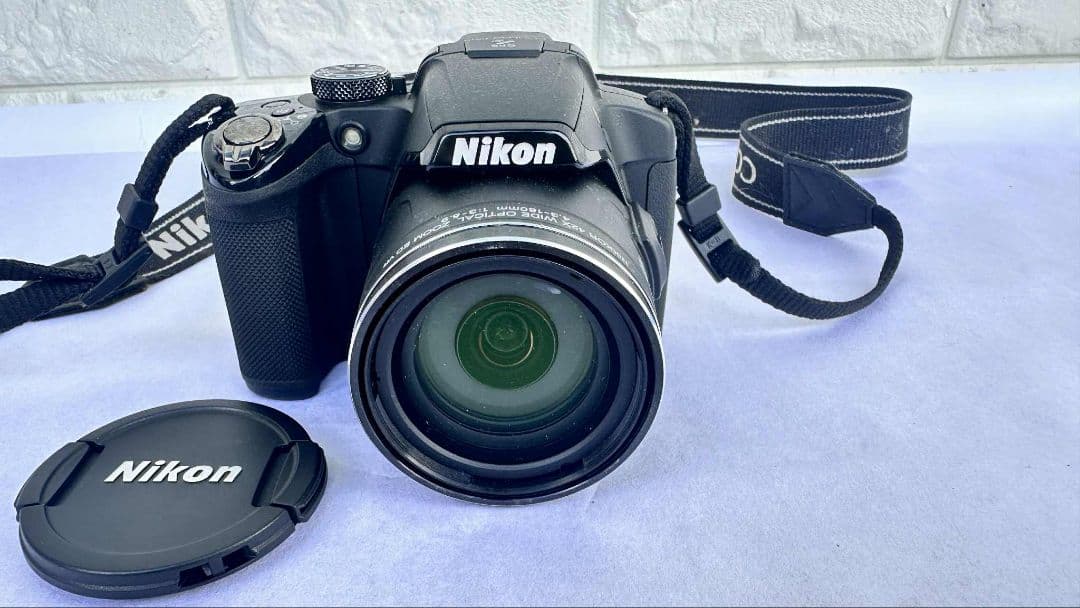 Nikon コンパクトデジタルカメラ ブラック