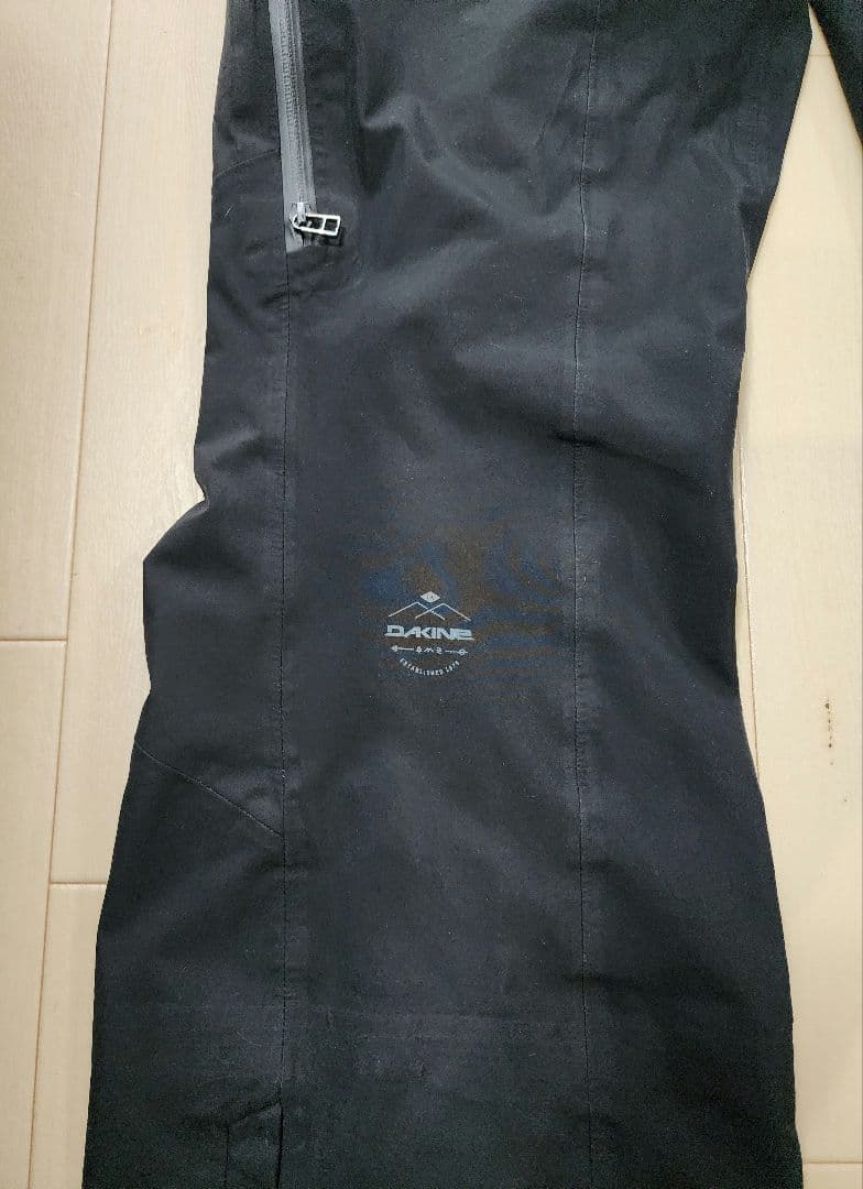 DAKINE ビブパンツ GORE-TEX スノーボードウェア 女性Lサイズ