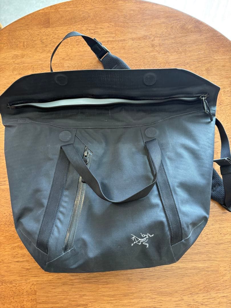 Arc'teryx グランヴィルショルダーバッグ ブラック