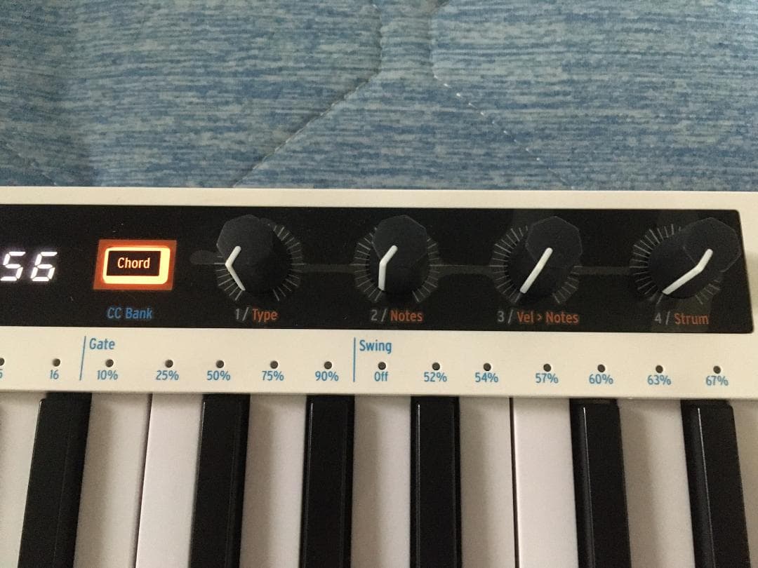 ARTURIA KEYSTEP 37 ホワイト MIDIキーボード