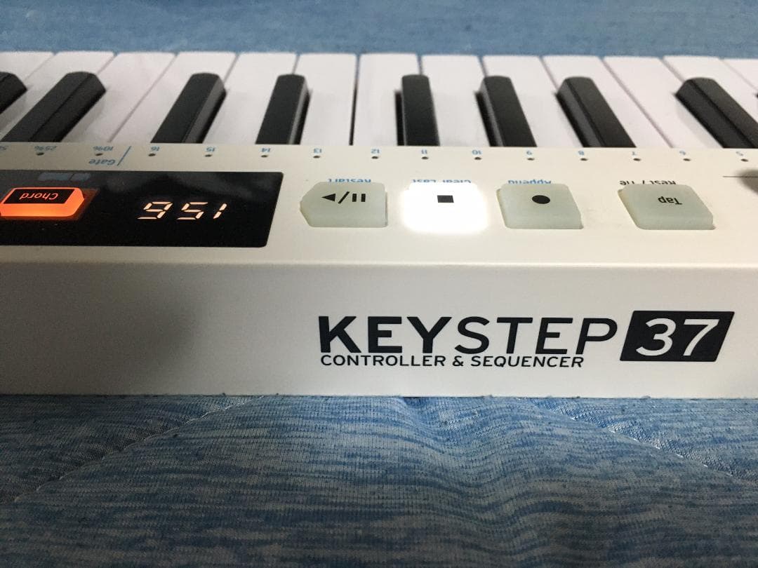 ARTURIA KEYSTEP 37 ホワイト MIDIキーボード