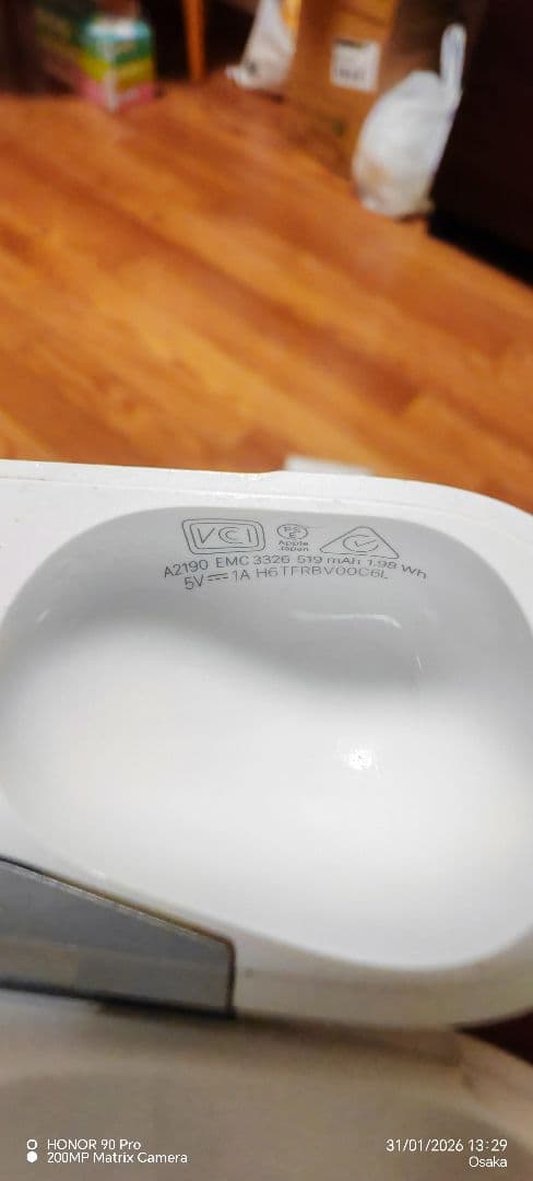 AirPods Pro マグネット充電ケース付き完璧なプロセス