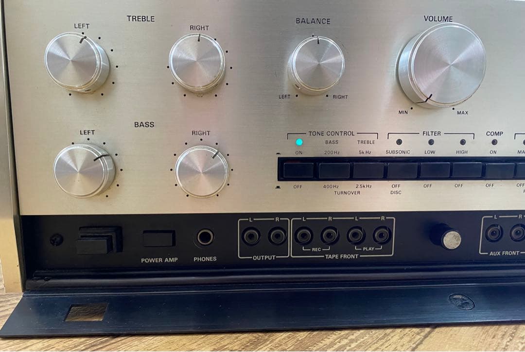 アンプ Accuphase C-200