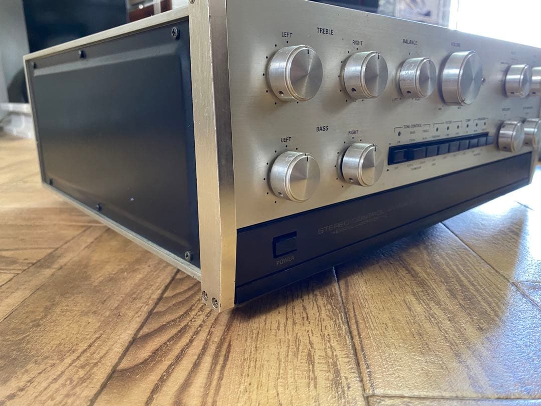 アンプ Accuphase C-200