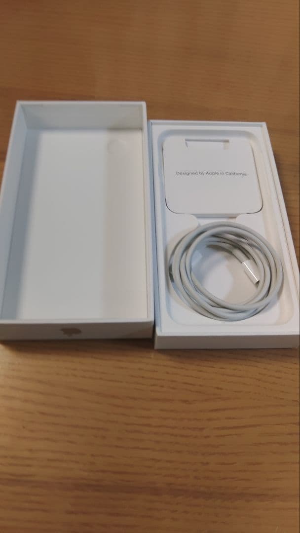 iPhone SE 第3世代 128GB スターライト 箱付