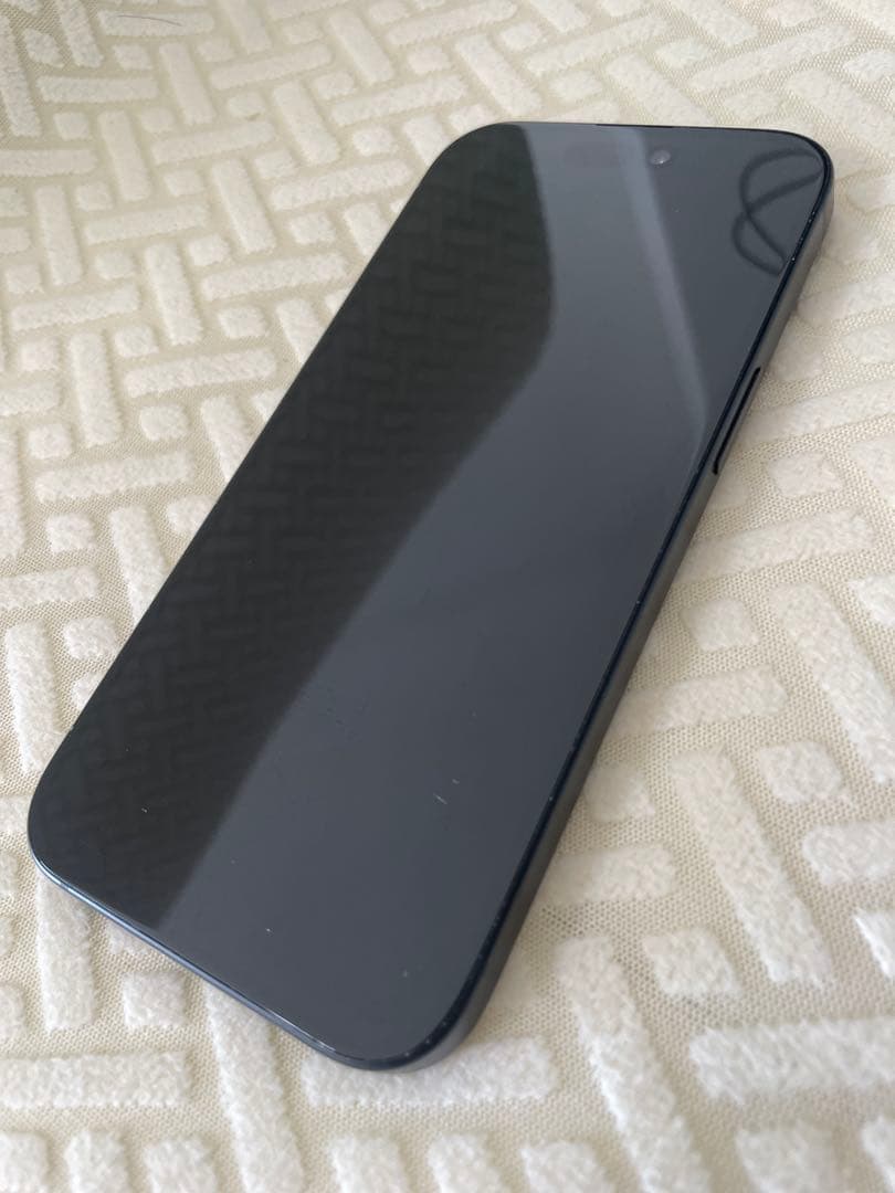 【美品】Apple iPhone 15 ブラック 256GB SIMフリー