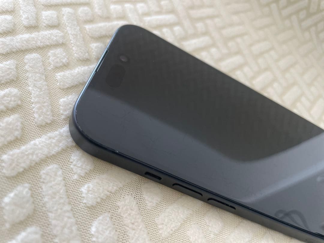 【美品】Apple iPhone 15 ブラック 256GB SIMフリー