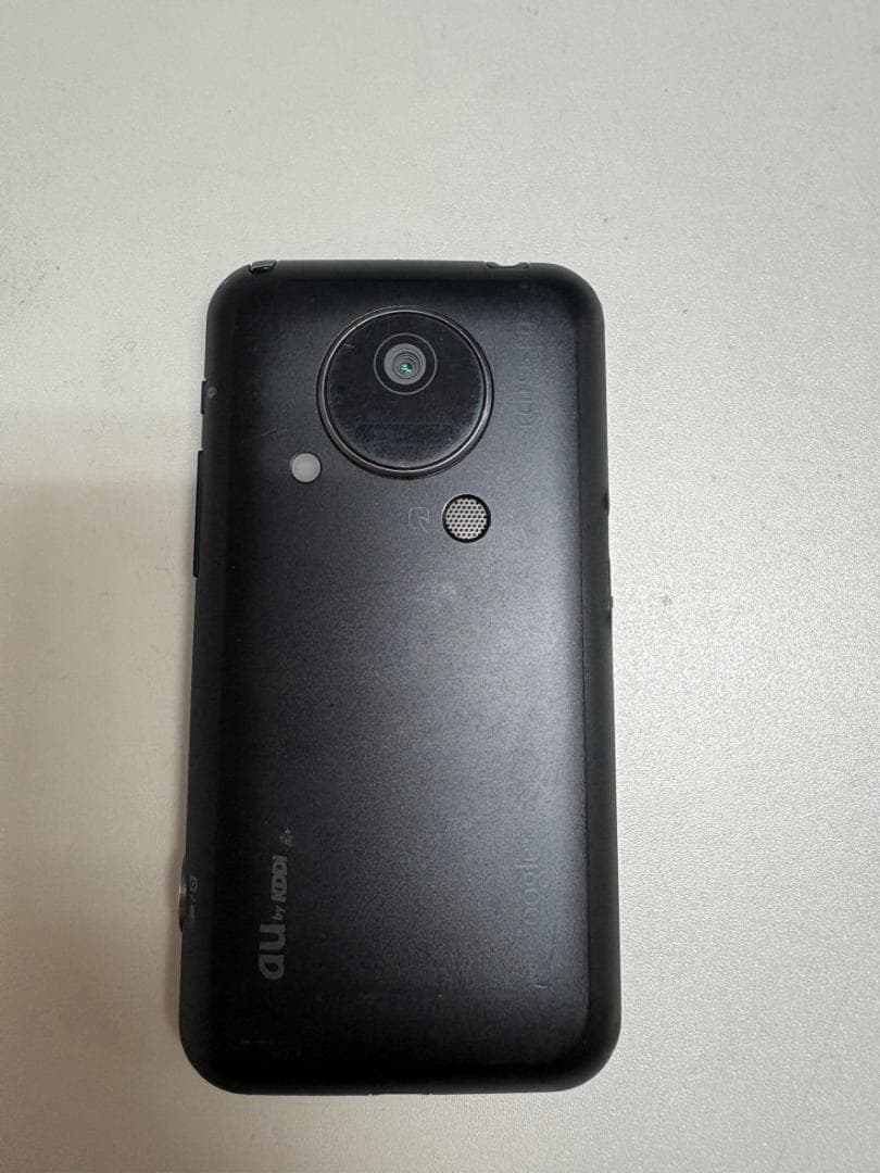 Android　au KDDI　IS03　SHARP　中古　スマホ