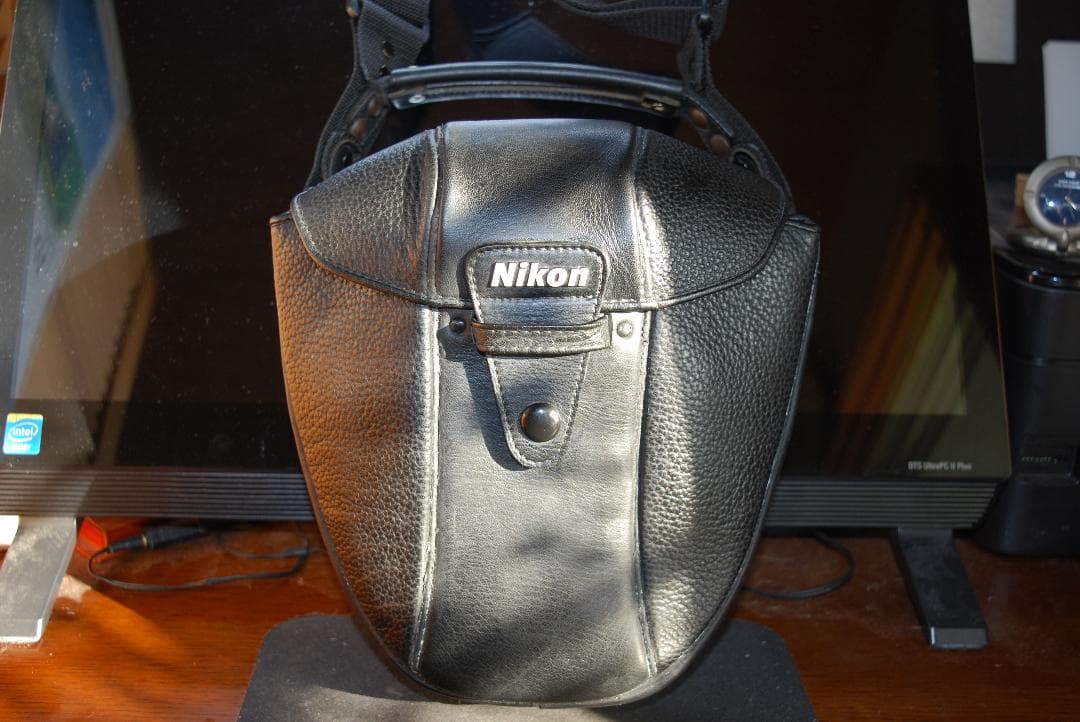 カメラケース   　NIKON本革純正品　「 特注品」値下げ！