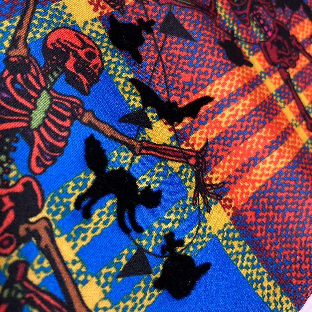 Vivienne Westwood 大判骸骨プリントハンカチ　ショッパー袋付き