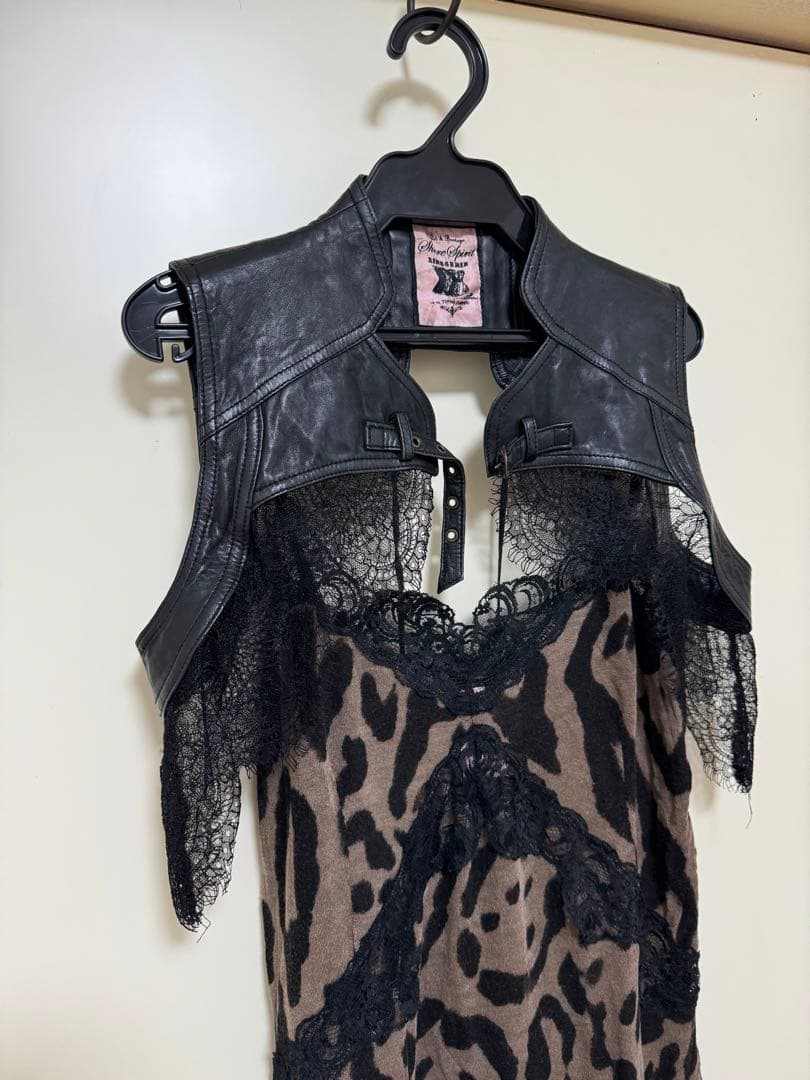 シェアースピリット　シープレザーベスト／ジレ