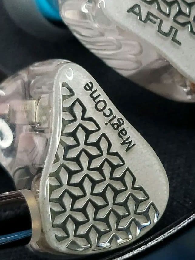 【美品】AFUL MagicOne 4.4mmケーブル