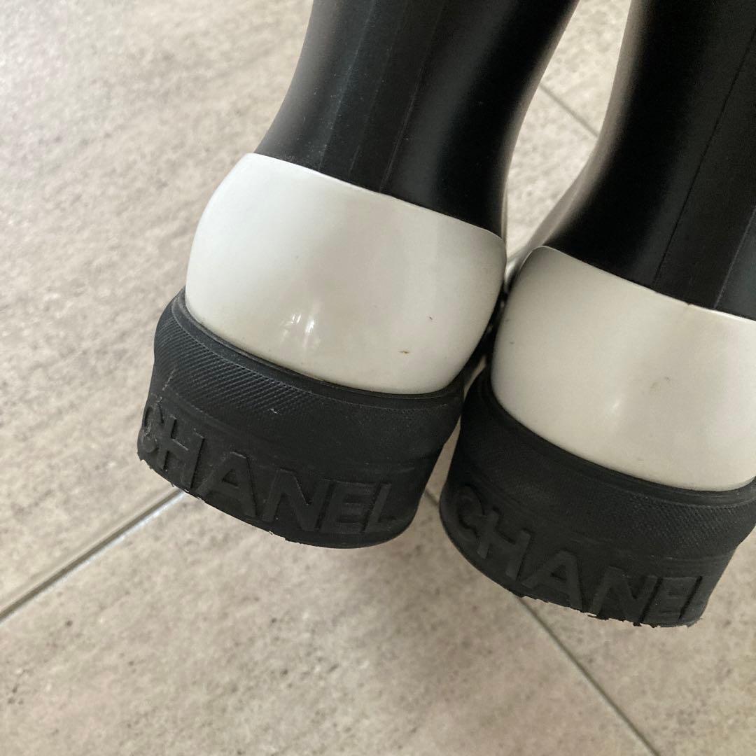 シャネルラバーレインブーツ