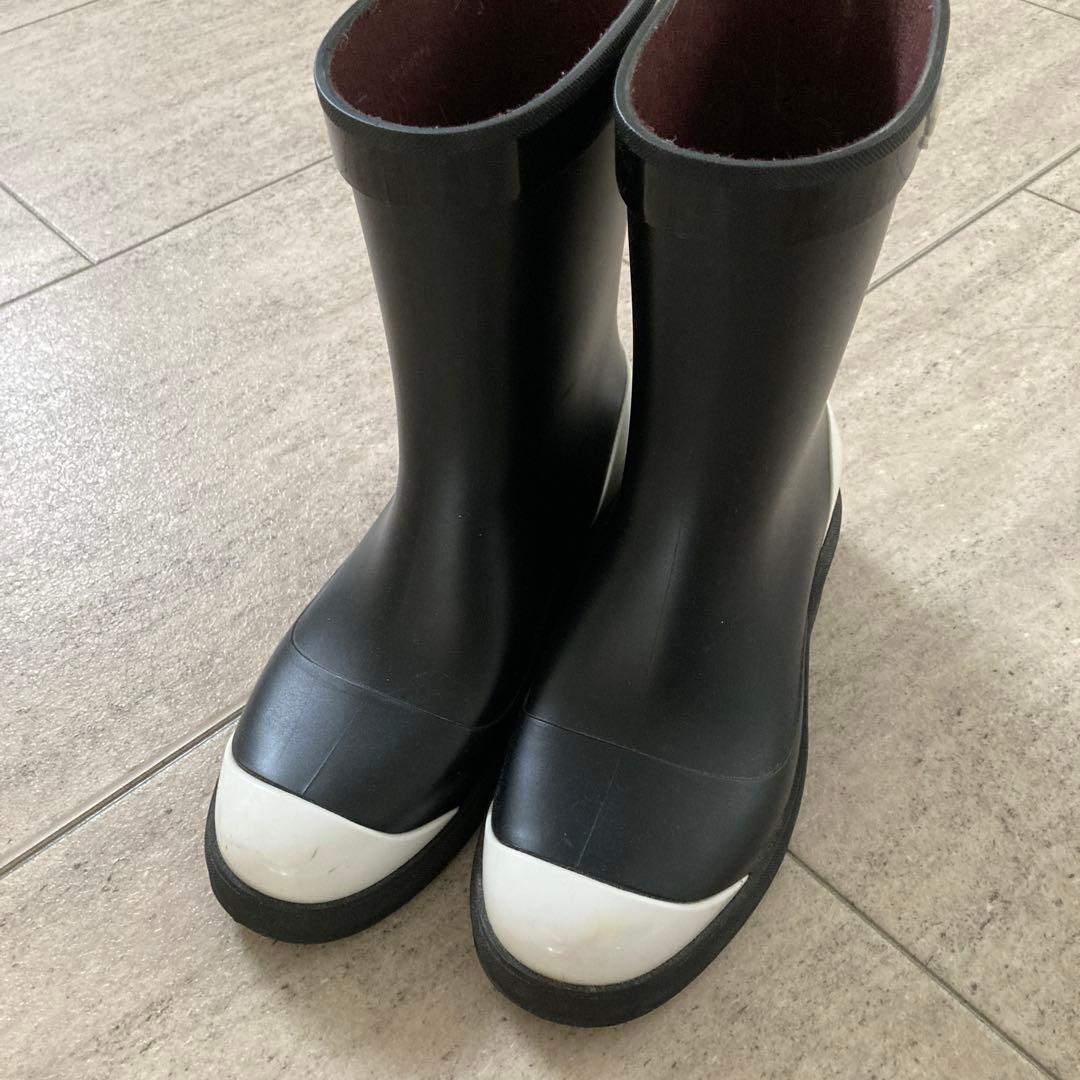シャネルラバーレインブーツ