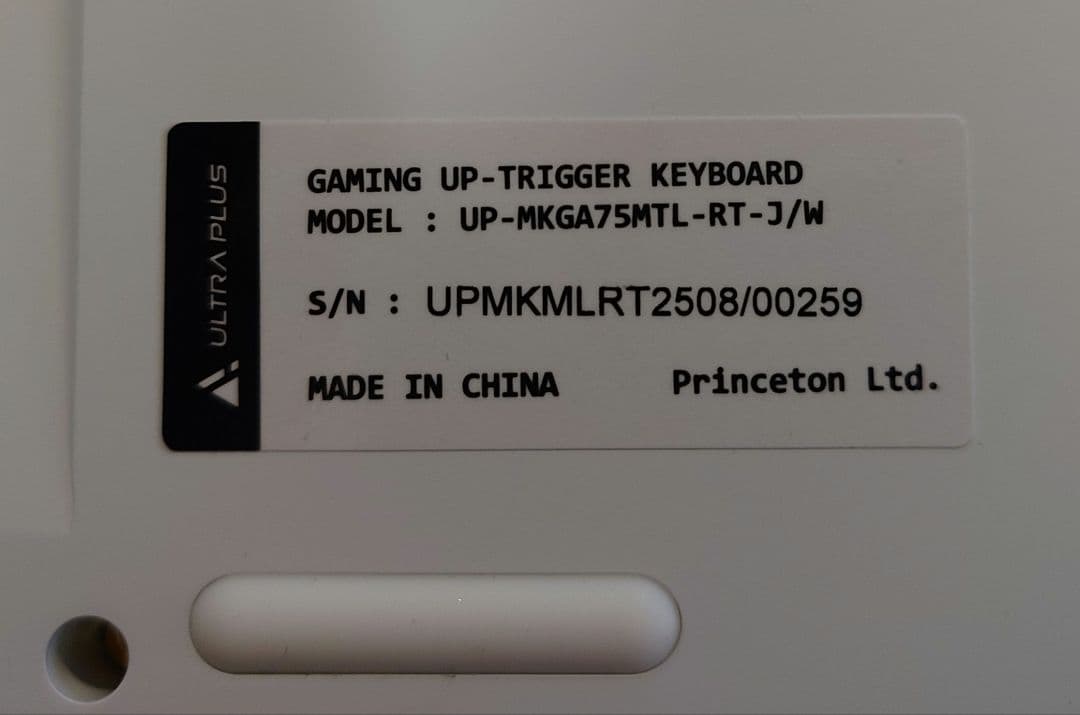 キーボード ULTRA PLUS UP-MKGA75MTL-RT